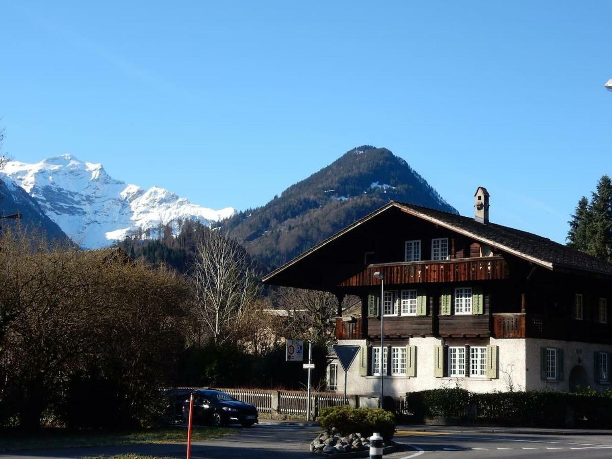 Traditional Swiss-Flat Interlaken Exteriör bild